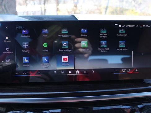 New 2026 BMW X5 xDrive50e w/ Climate Comfort Package image 16