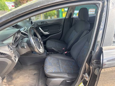 Used 2013 Ford Fiesta SE FWD image 12