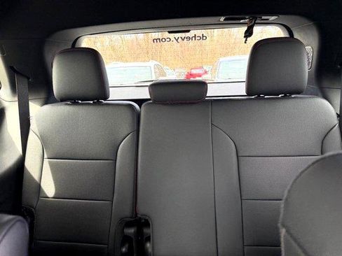 Used 2024 Chevrolet Traverse RS w/ LPO, Floor Liner Package image 28