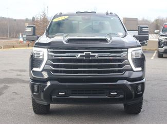 Used 2024 Chevrolet Silverado 2500 High Country w/ Midnight Edition video 2