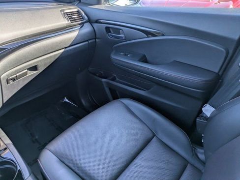 Used 2021 Honda Ridgeline Black Edition image 14