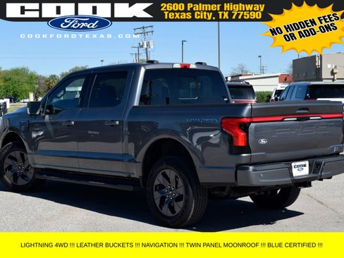 Used 2025 Ford F150 Lightning Lariat w/ Max Trailer Tow Package image 4