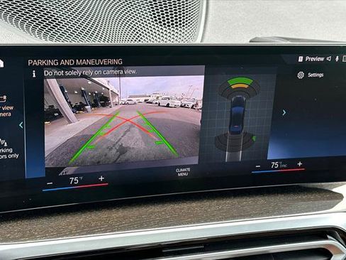 Used 2023 BMW 330i Sedan w/ Convenience Package image 18