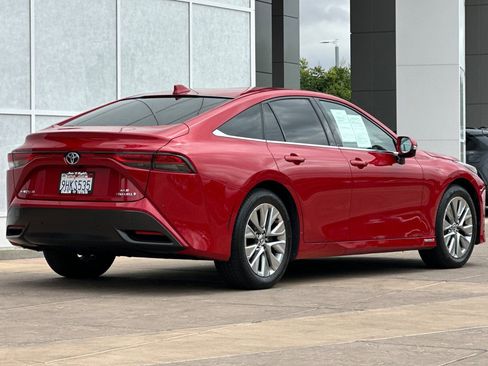Certified 2023 Toyota Mirai w/ Advanced Technology Package RWD image 4