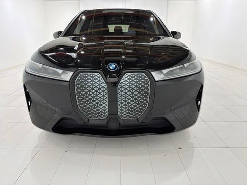 Certified 2025 BMW iX xDrive50 AWD/4WD image 8
