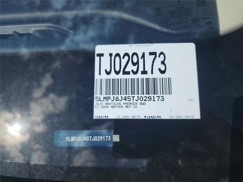 New 2026 Lincoln Nautilus Premier image 11