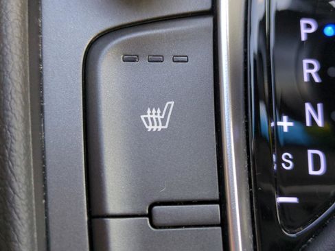 Certified 2022 Hyundai Kona Limited FWD image 20