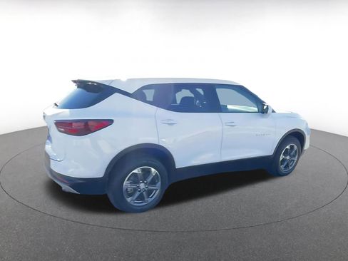 Used 2025 Chevrolet Blazer LT FWD image 15