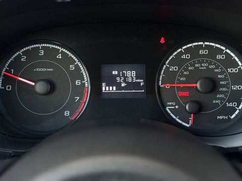 Used 2019 Subaru Crosstrek 2.0i Premium image 24