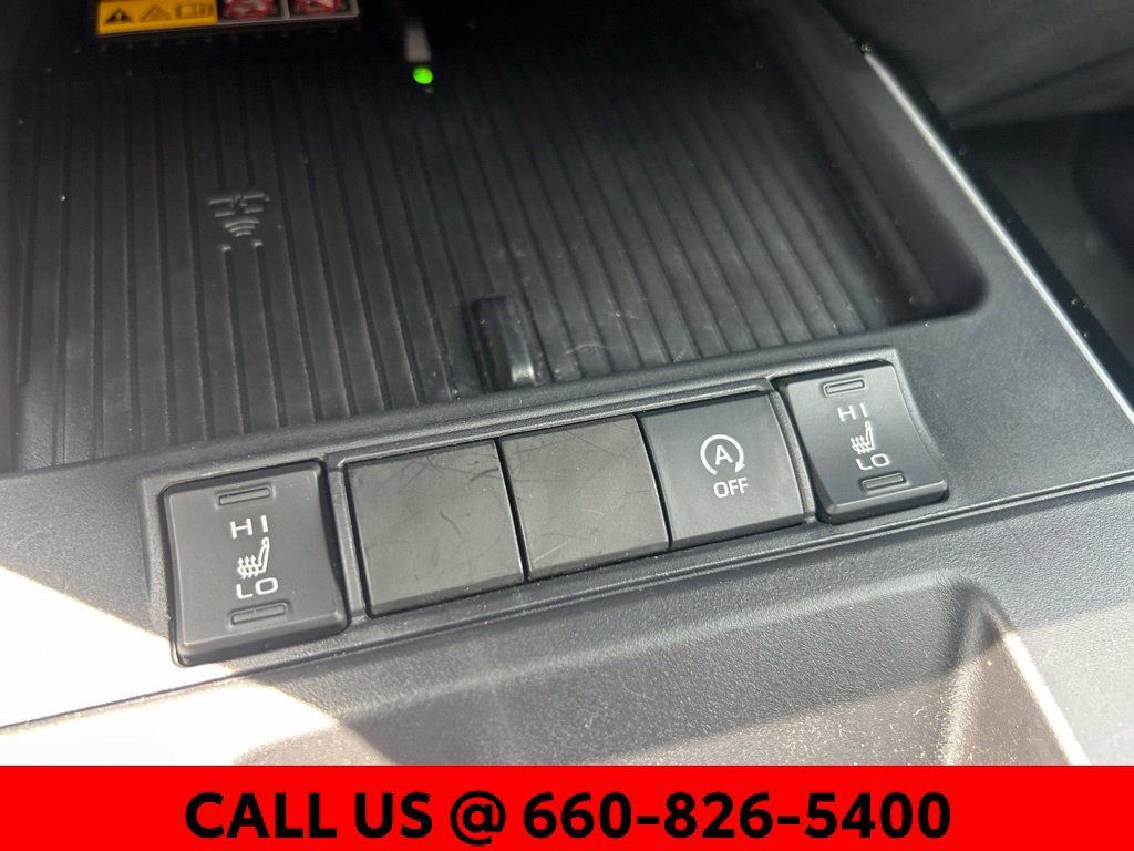 Used 2026 Toyota Corolla Cross XLE FWD image 22