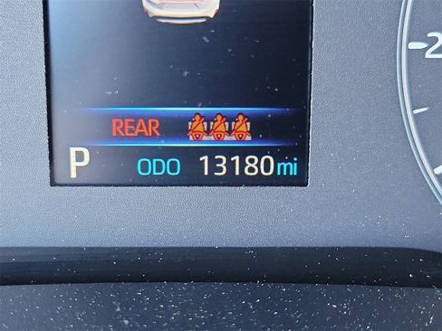 Used 2025 Toyota Corolla LE image 22