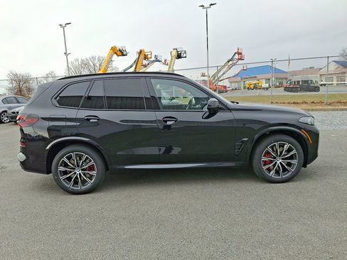 New 2026 BMW X5 M60i image 8