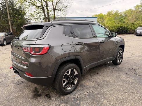 Used 2018 Jeep Compass Trailhawk w/ Leather Interior Group AWD/4WD image 8