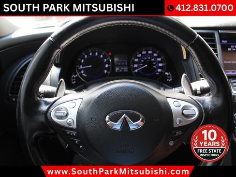 Used 2014 INFINITI QX70 AWD w/ Sport Technology Package image 17