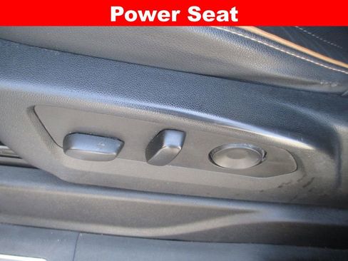 Used 2022 GMC Yukon AT4 AWD/4WD image 30