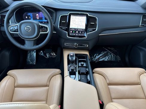 Used 2024 Volvo XC90 T8 Ultimate AWD/4WD image 14