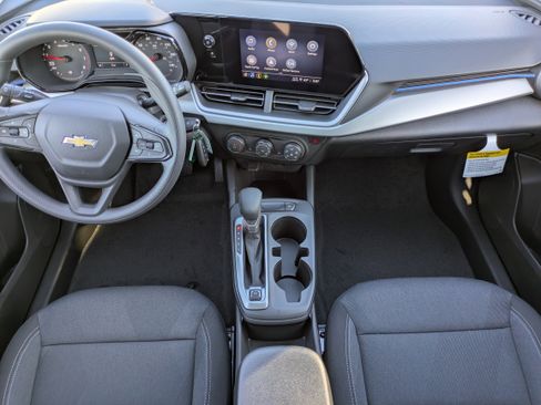 New 2026 Chevrolet Trax LS w/ LS Convenience Package image 9