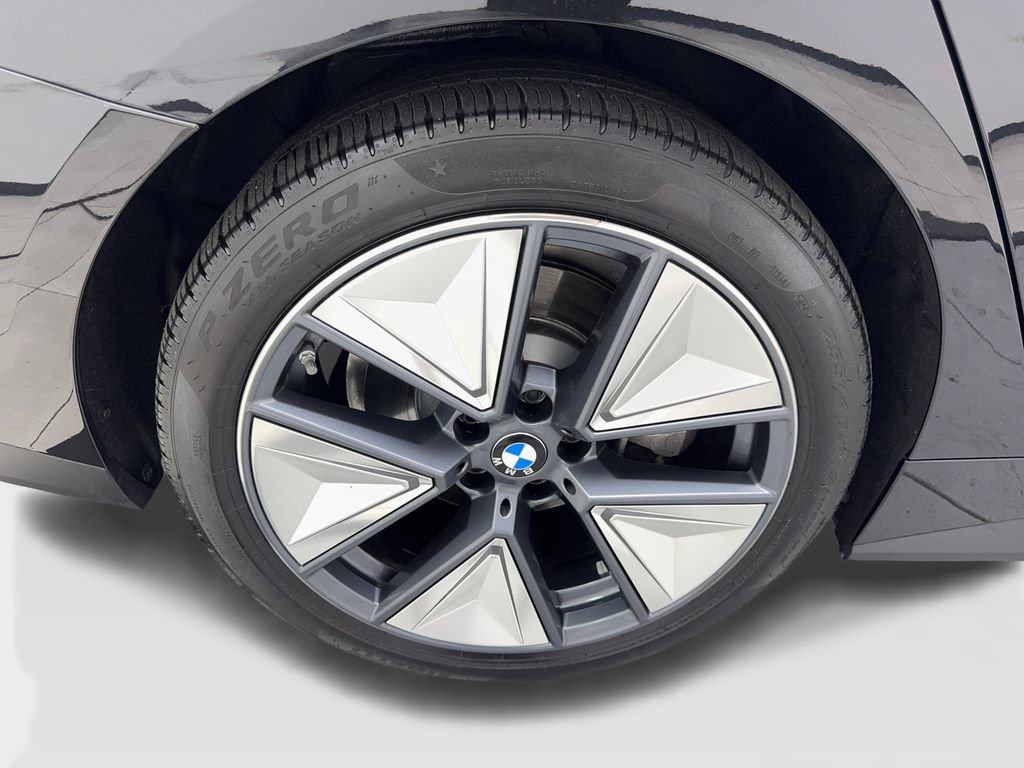 Used 2025 BMW i4 eDrive40 w/ Premium Package RWD image 87