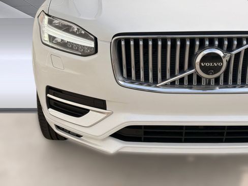 Certified 2024 Volvo XC90 B5 Plus w/ Protection Package Premier image 19
