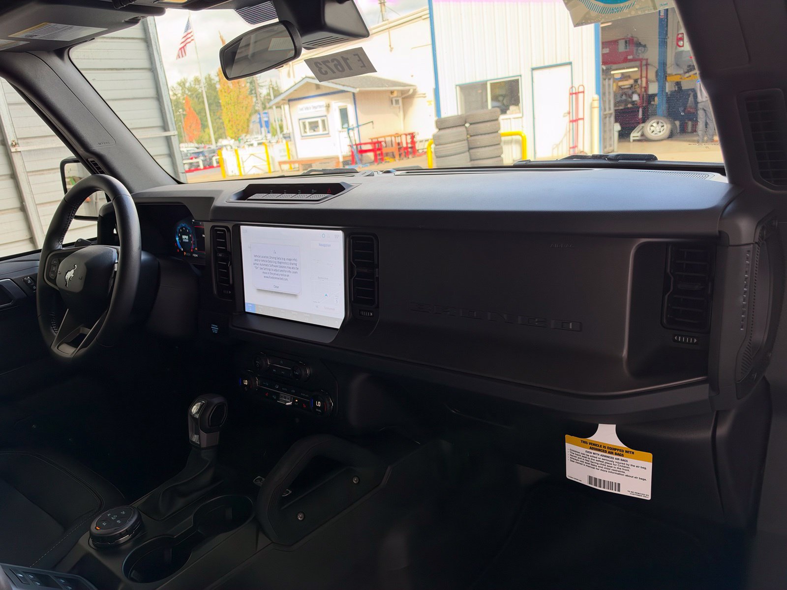 Used 2025 Ford Bronco Big Bend w/ Black Diamond Package AWD/4WD image 11