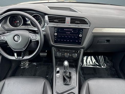 Used 2019 Volkswagen Tiguan SE FWD image 14