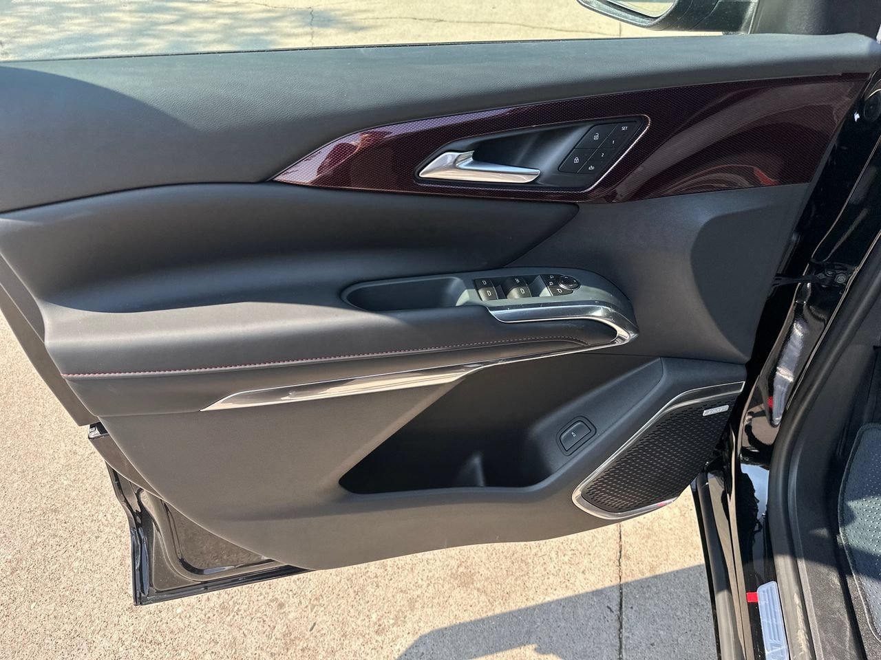 New 2027 Chevrolet Traverse RS FWD image 21