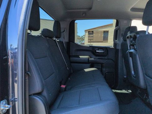 Used 2023 Chevrolet Silverado 1500 Custom Trail Boss AWD/4WD image 28