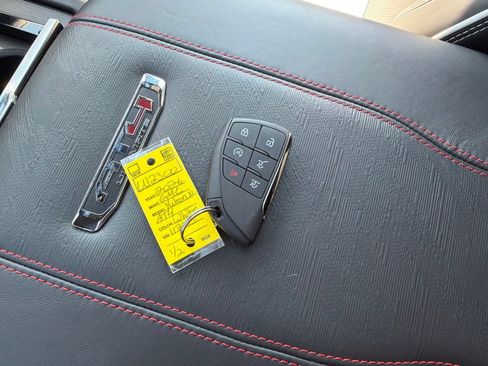 Used 2026 GMC Yukon XL AT4 Ultimate w/ LPO, Floor Liner Package AWD/4WD image 27