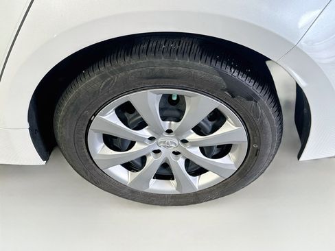 Used 2023 Toyota Corolla LE FWD image 11