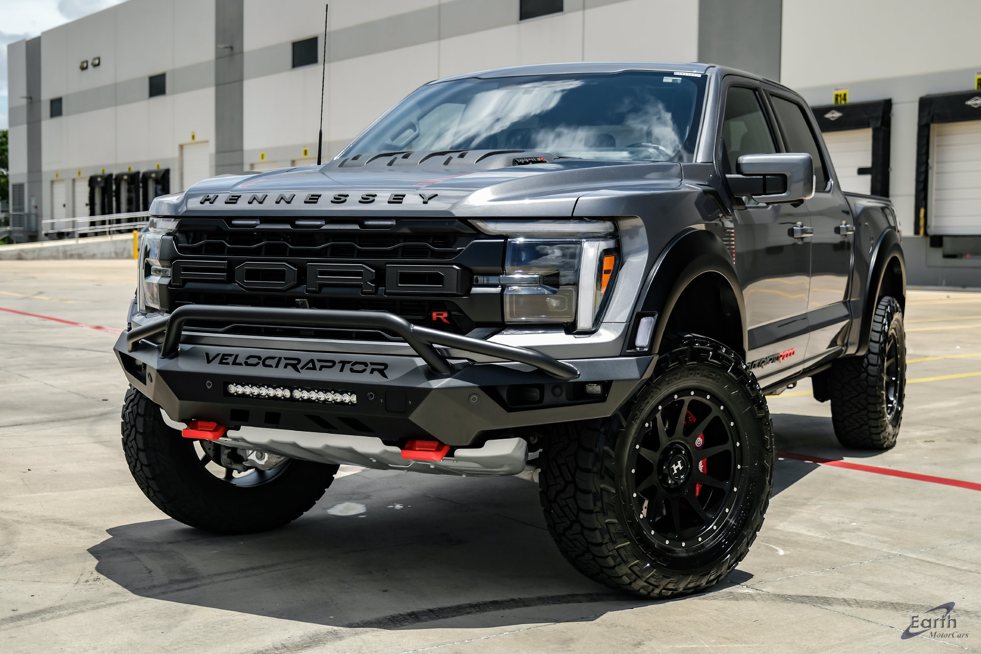 Used 2025 Ford F150 Raptor w/ Equipment Group 803A Raptor R AWD/4WD image 4