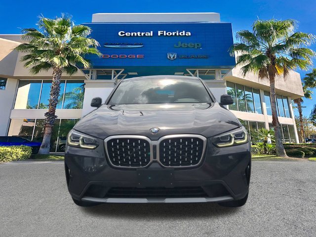 Used 2023 BMW X4 xDrive30i AWD/4WD image 3