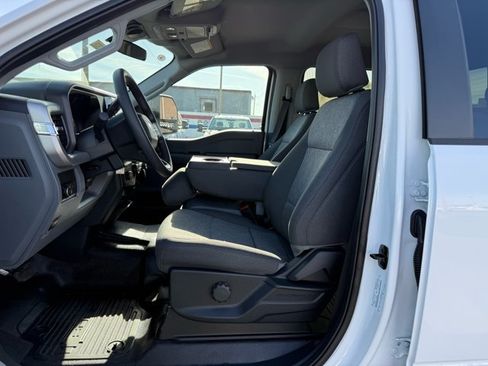 New 2026 Ford F550 4x4 Crew Cab image 11