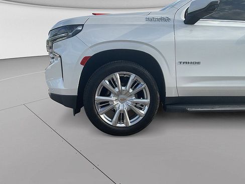 Used 2021 Chevrolet Tahoe High Country RWD image 9