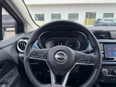Used 2025 Nissan Versa SV image 32