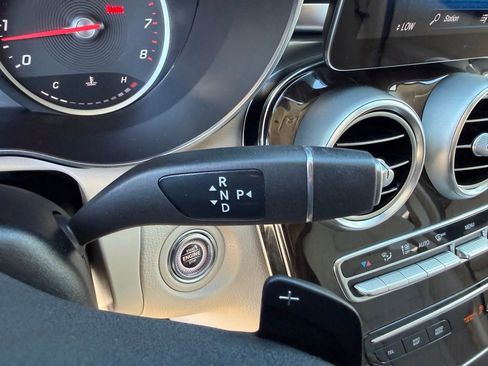 Used 2021 Mercedes-Benz GLC 300 GLC 300 image 27