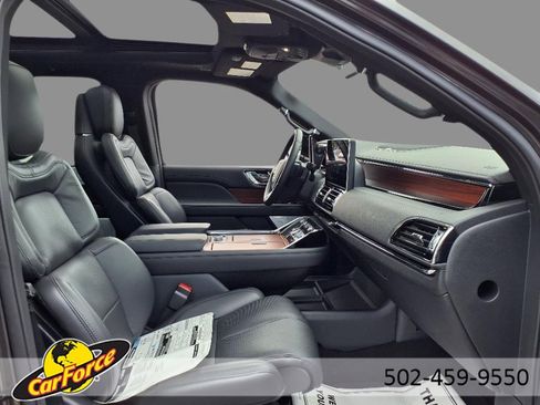 Used 2024 Lincoln Navigator L Reserve image 14