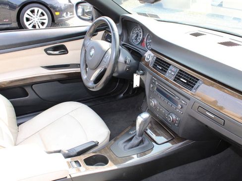 Used 2013 BMW 328i Convertible RWD image 20
