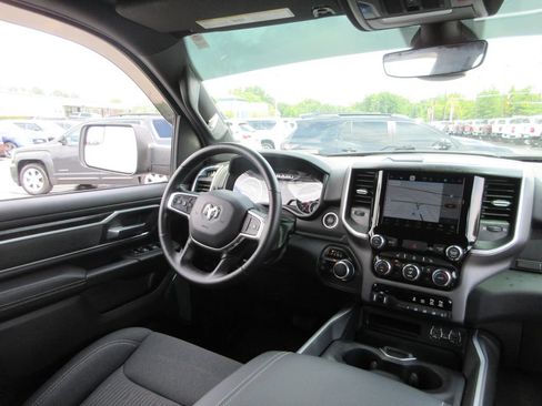 Used 2022 RAM 1500 Big Horn AWD/4WD image 24