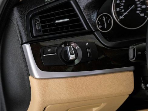Used 2013 BMW 535i Sedan RWD image 29