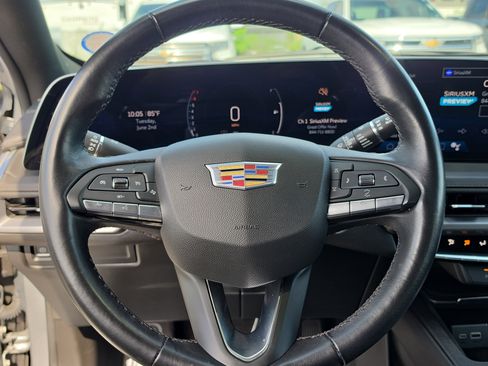 Certified 2025 Cadillac XT4 Premium Luxury FWD image 21
