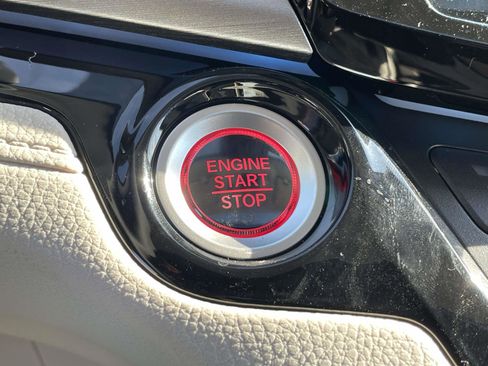 New 2026 Honda Odyssey Touring image 14