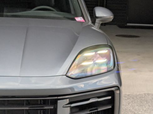 New 2026 Porsche Cayenne AWD/4WD image 12