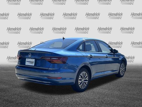 Used 2019 Volkswagen Jetta SE w/ Cold Weather Package image 10