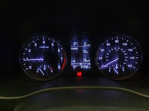 Used 2017 Hyundai Elantra SE image 23