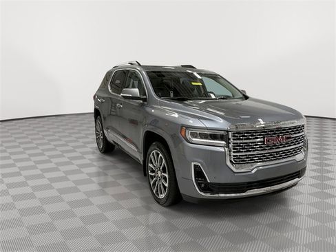 Used 2021 GMC Acadia Denali w/ Denali Technology Package image 13