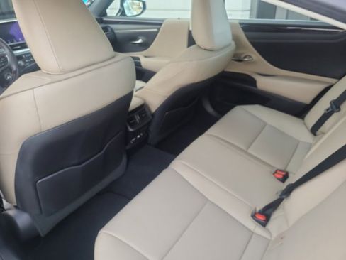 Used 2021 Lexus ES 250 w/ Premium Package image 34