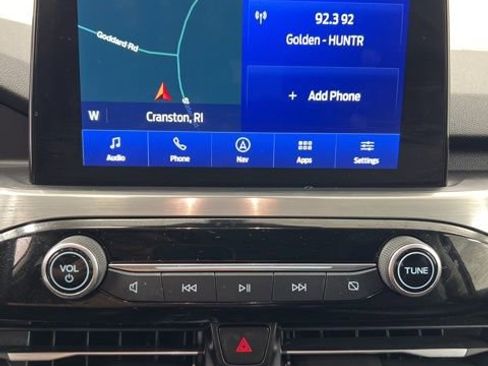 Used 2022 Ford Escape Titanium w/ Class II Trailer Tow Package image 10