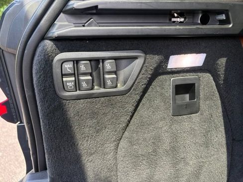 Used 2023 BMW X7 xDrive40i w/ M Sport Package AWD/4WD image 9