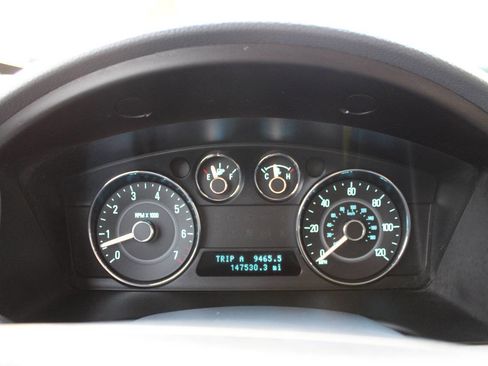 Used 2009 Ford Flex SE image 17