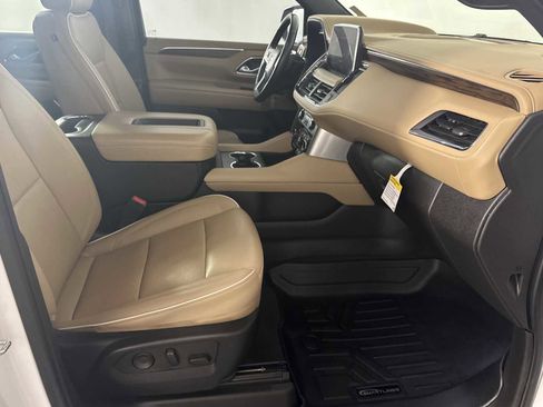 Used 2023 Chevrolet Tahoe Premier image 16